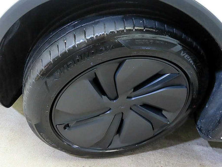 Tesla Model Y — photo 20