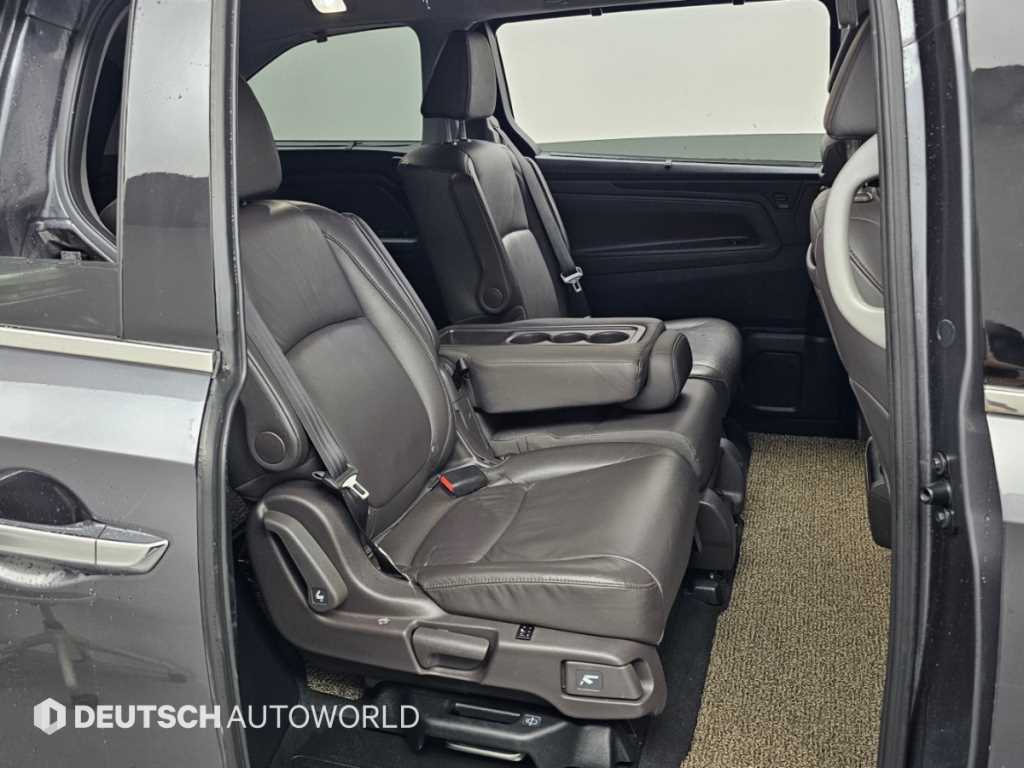 Honda Odyssey — photo 12