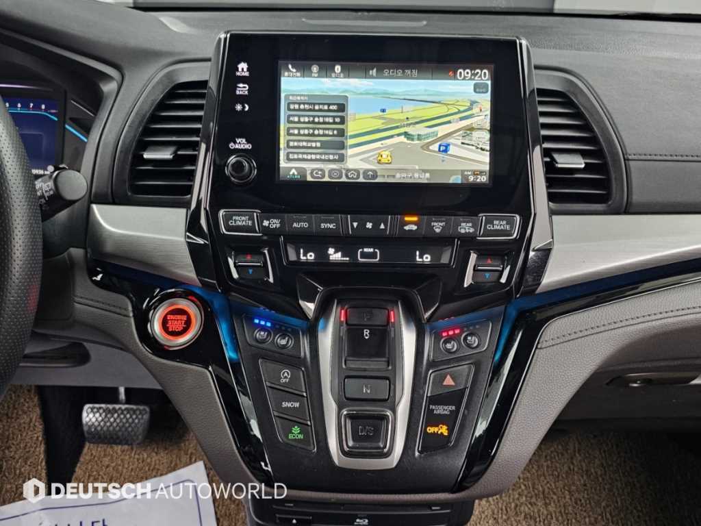 Honda Odyssey — photo 14