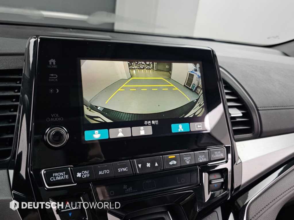 Honda Odyssey — photo 15