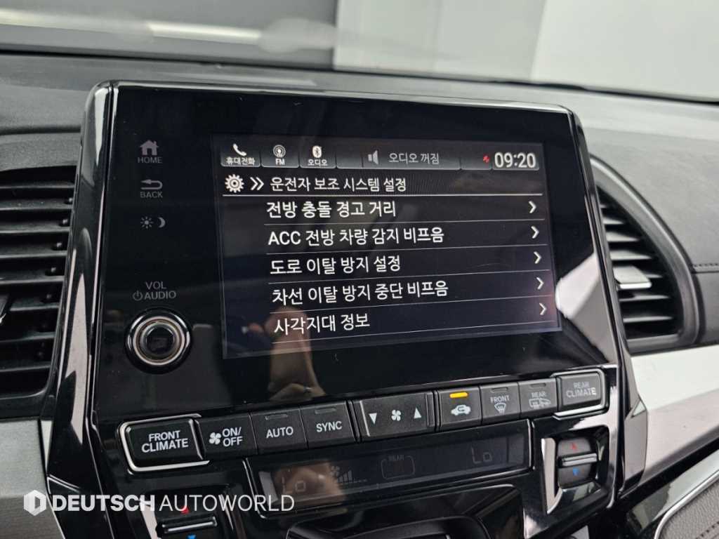 Honda Odyssey — photo 17