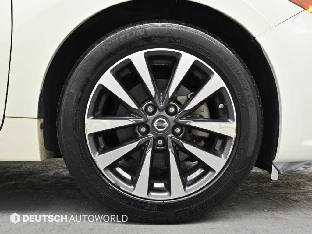 Nissan Altima — photo 05
