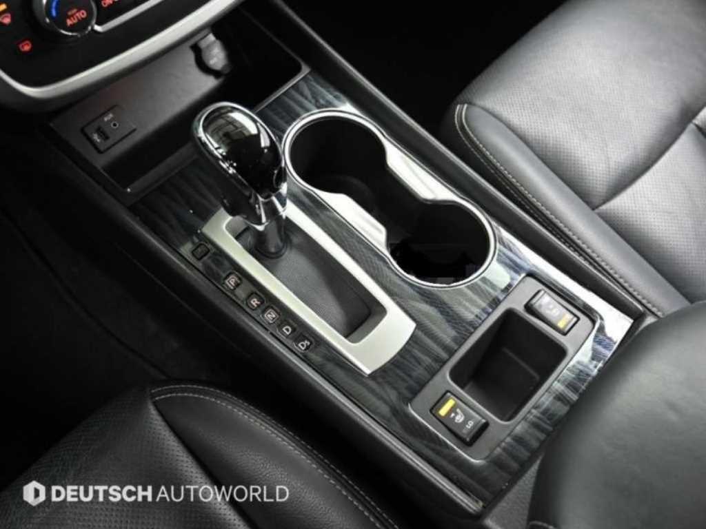 Nissan Altima — photo 09