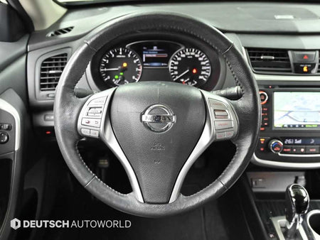 Nissan Altima — photo 13