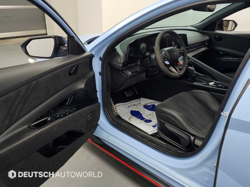 Hyundai AVANTE — photo 11
