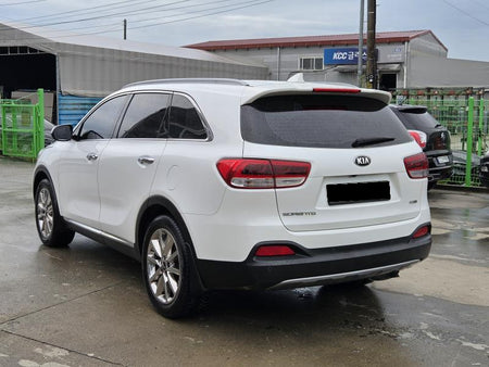 Kia Sorento — photo 03