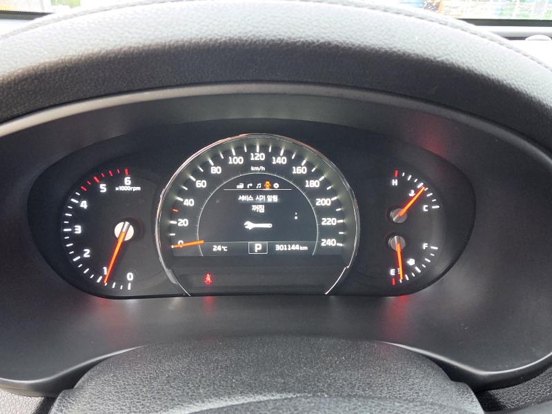 Kia Sorento — photo 08
