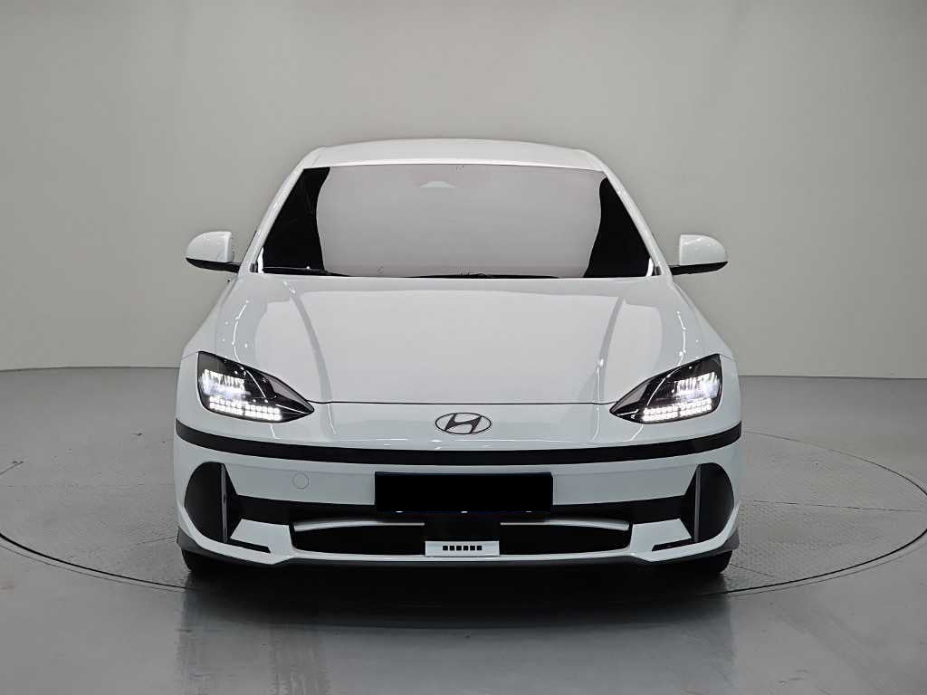 Hyundai Ioniq6 — photo 01