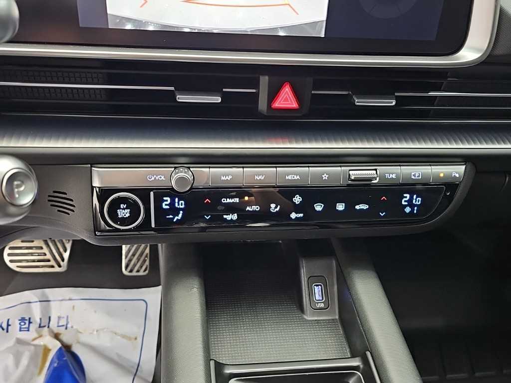 Hyundai Ioniq6 — photo 09