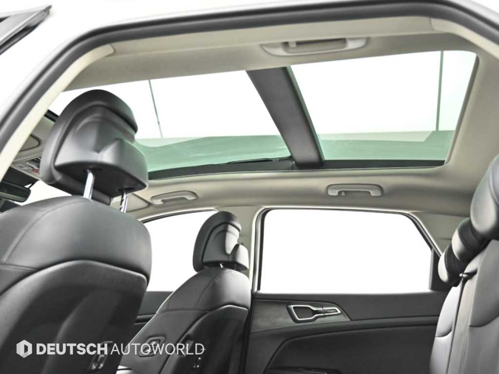 Kia Sportage — photo 18