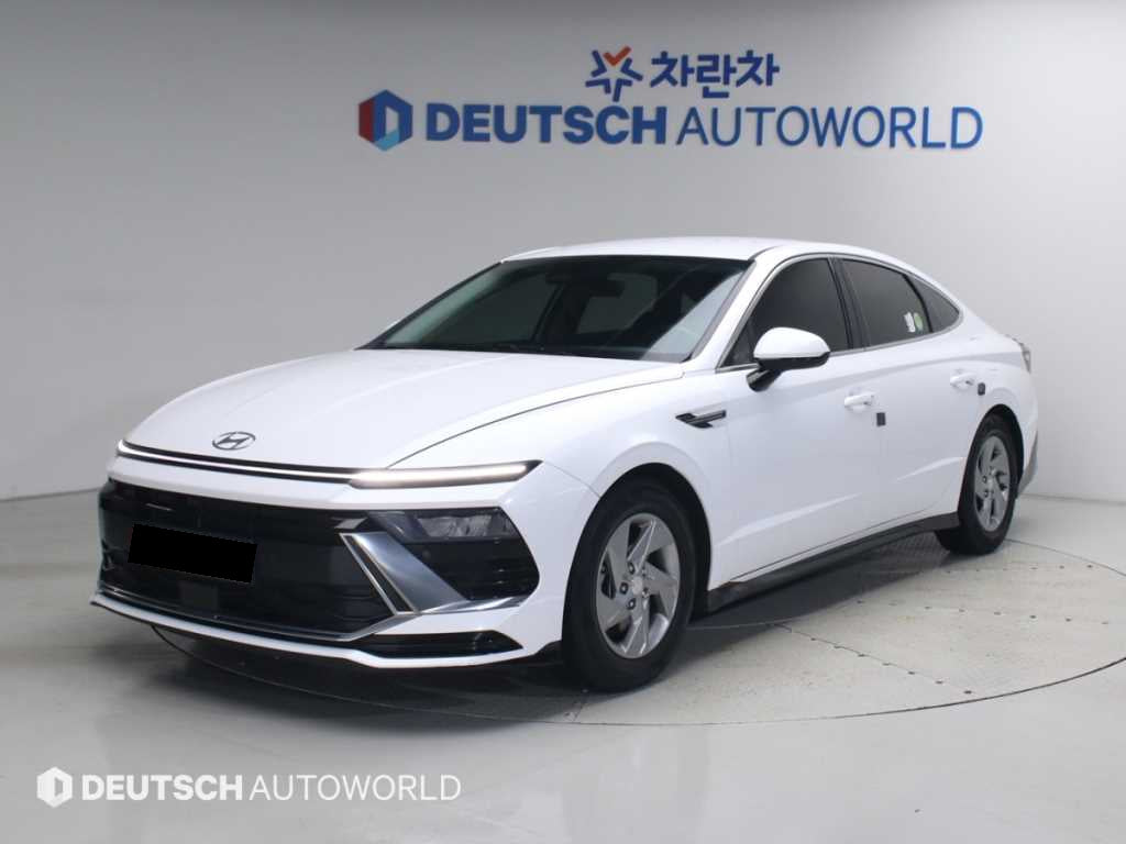 Hyundai Sonata — photo 01