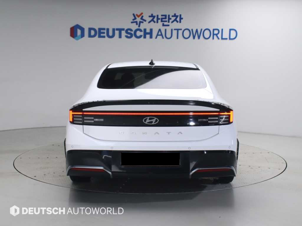 Hyundai Sonata — photo 04
