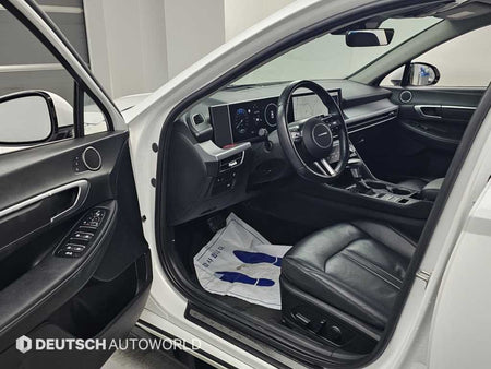 Hyundai Sonata — photo 11