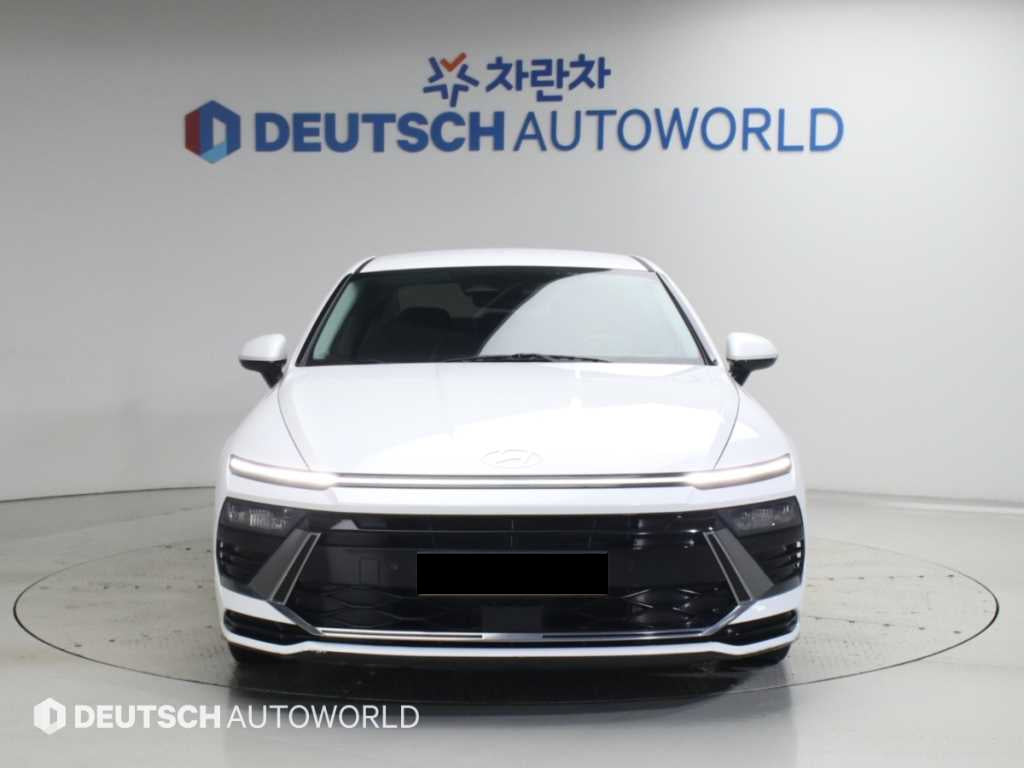 Hyundai Sonata — photo 03
