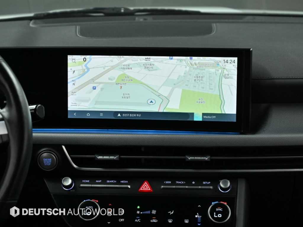Hyundai Sonata — photo 14