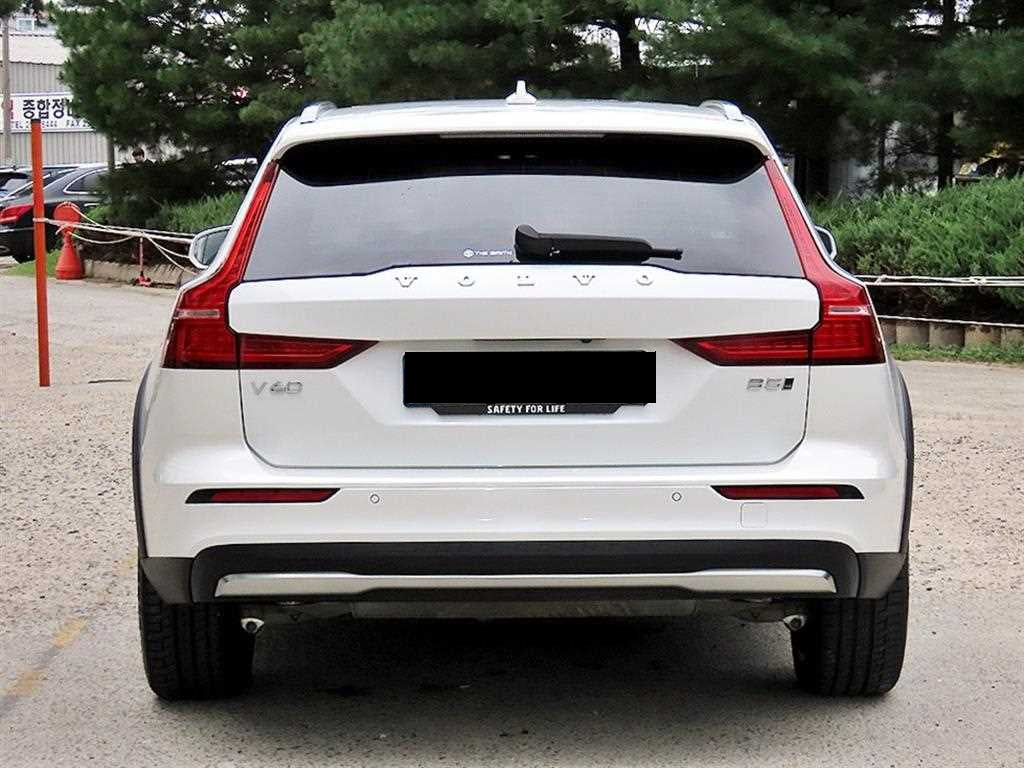 Volvo V60 — photo 04