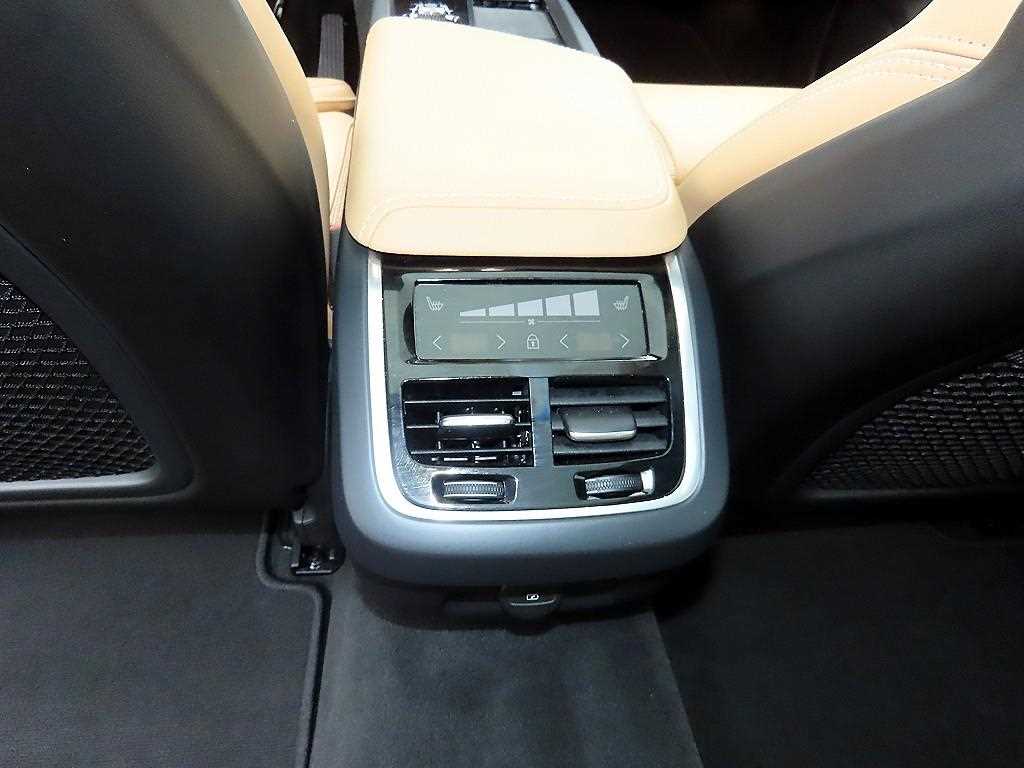 Volvo V60 — photo 16