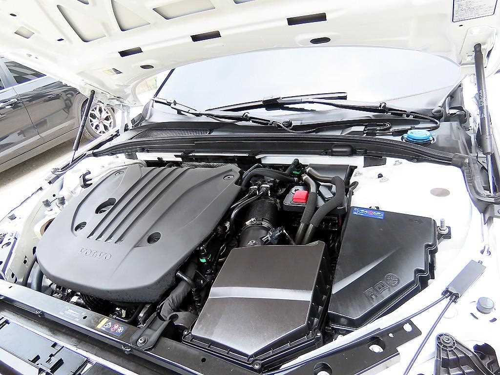 Volvo V60 — photo 19