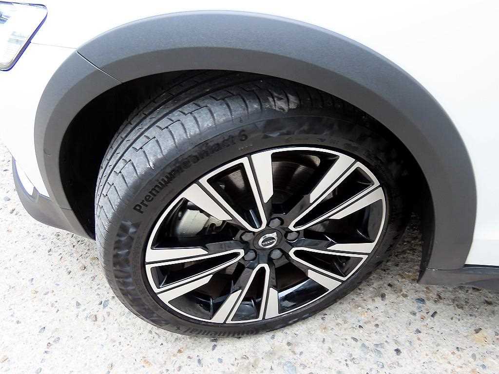 Volvo V60 — photo 20