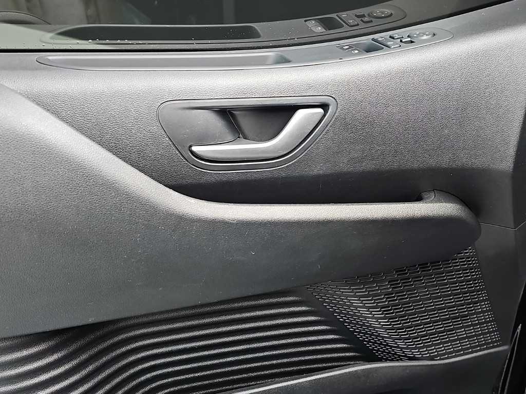 Hyundai Staria — photo 13