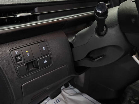 Hyundai Staria — photo 14