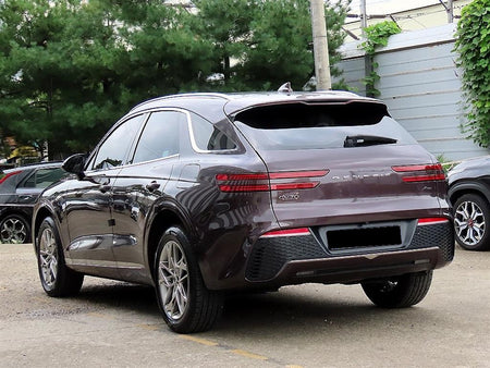Genesis GV70 — photo 03