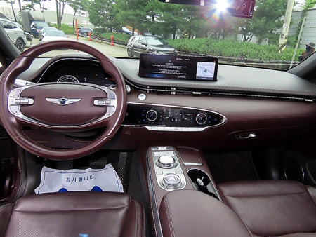 Genesis GV70 — photo 07