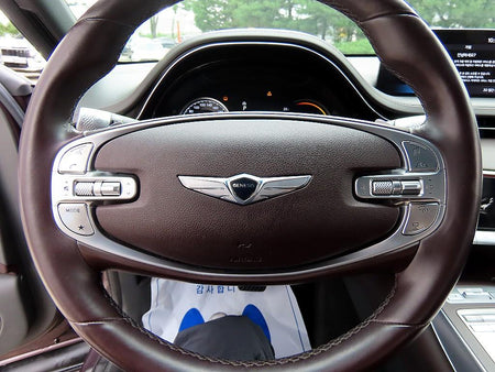 Genesis GV70 — photo 08