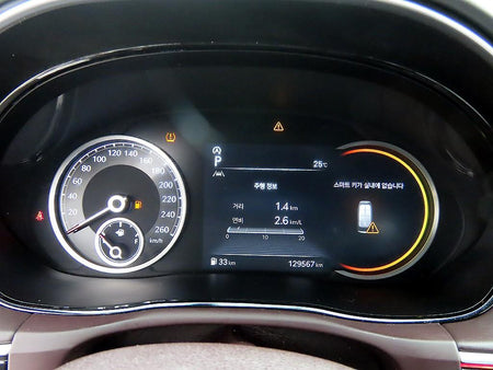 Genesis GV70 — photo 09