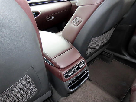 Genesis GV70 — photo 16