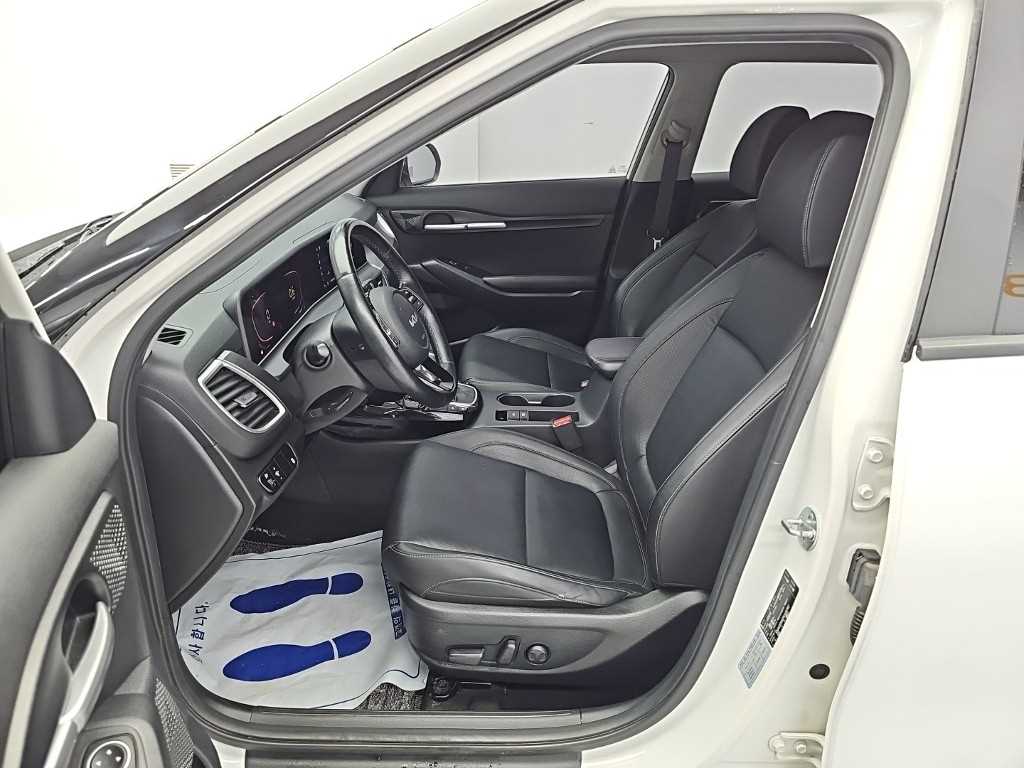Kia Seltos — photo 11
