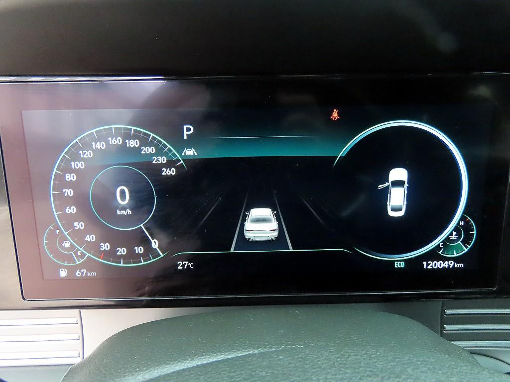 Hyundai Grandeur — photo 09