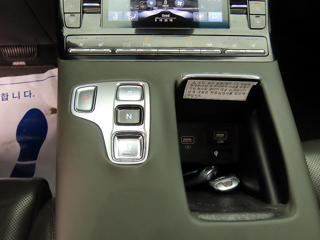 Hyundai Grandeur — photo 11