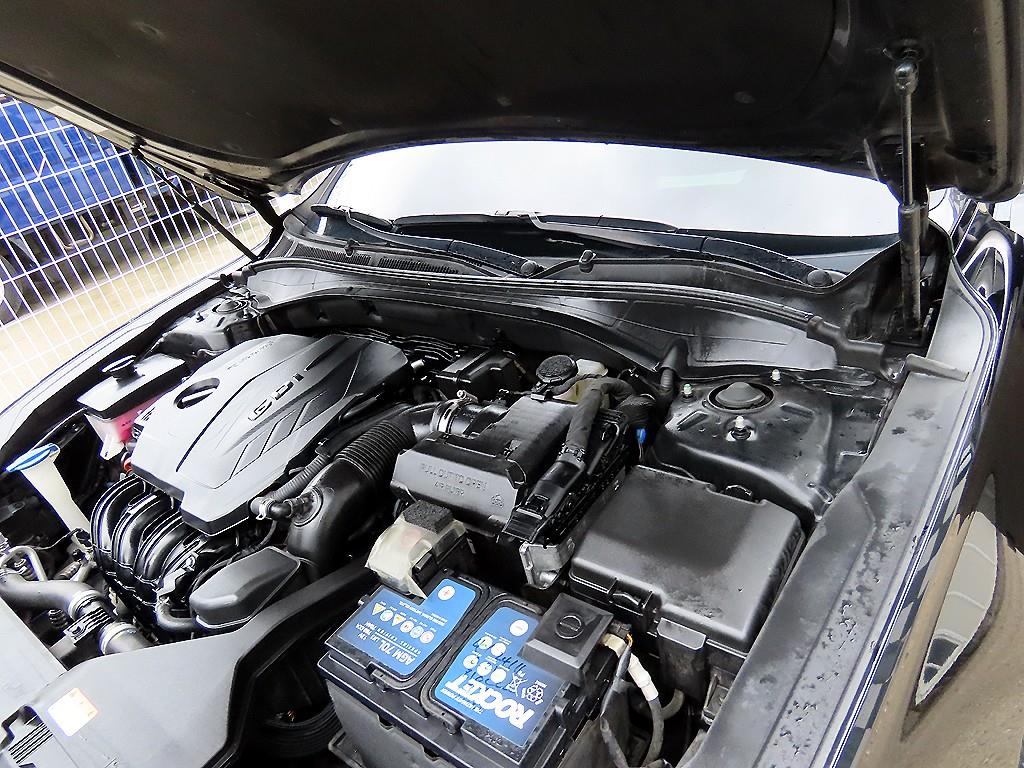 Hyundai Grandeur — photo 19