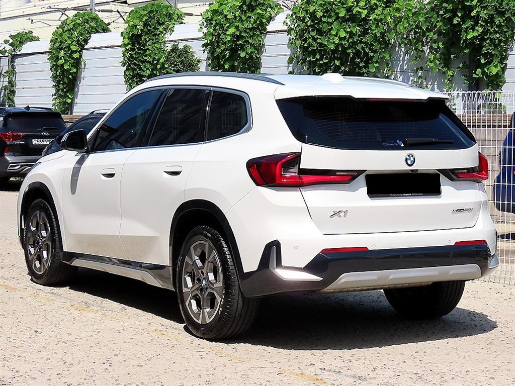 BMW X1 — photo 03