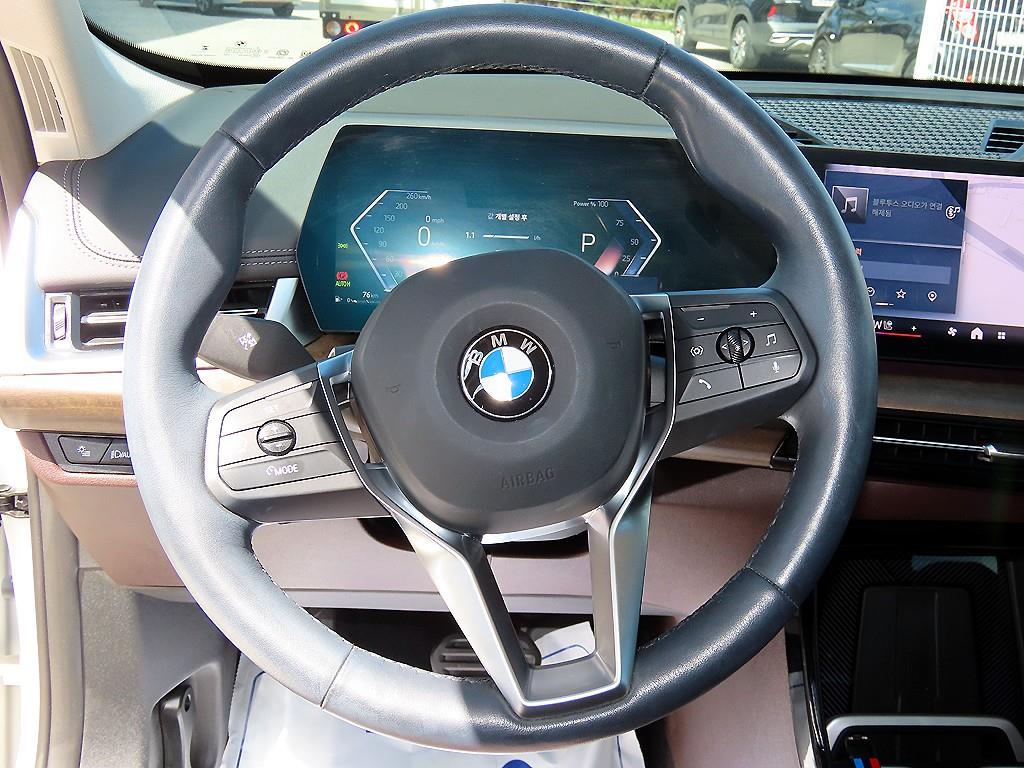 BMW X1 — photo 08