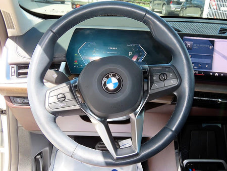 BMW X1 — photo 08