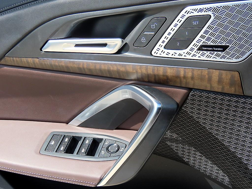 BMW X1 — photo 12