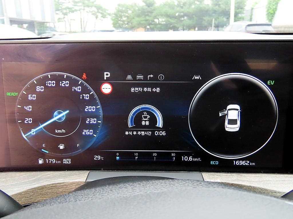 Kia K8 — photo 09