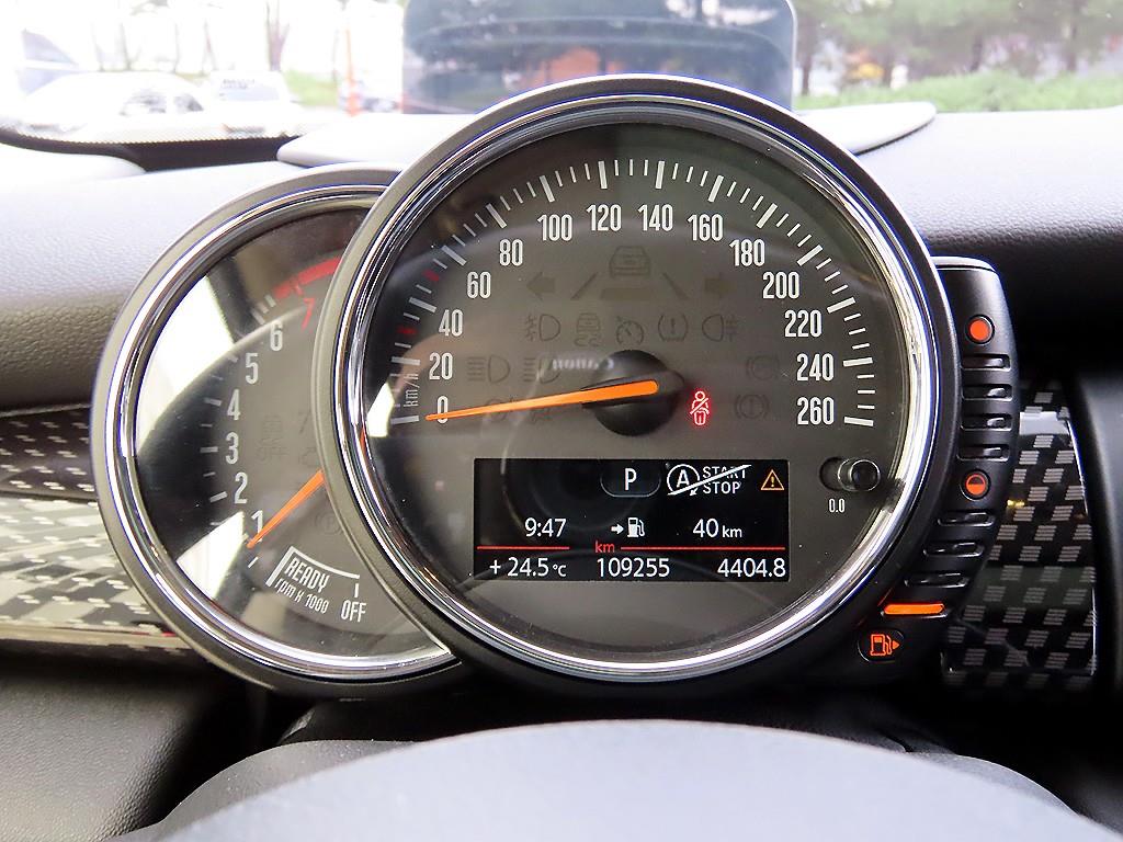 Mini Cooper — photo 09