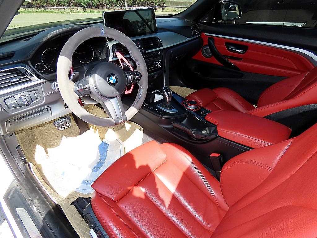 BMW 4-Series — photo 12