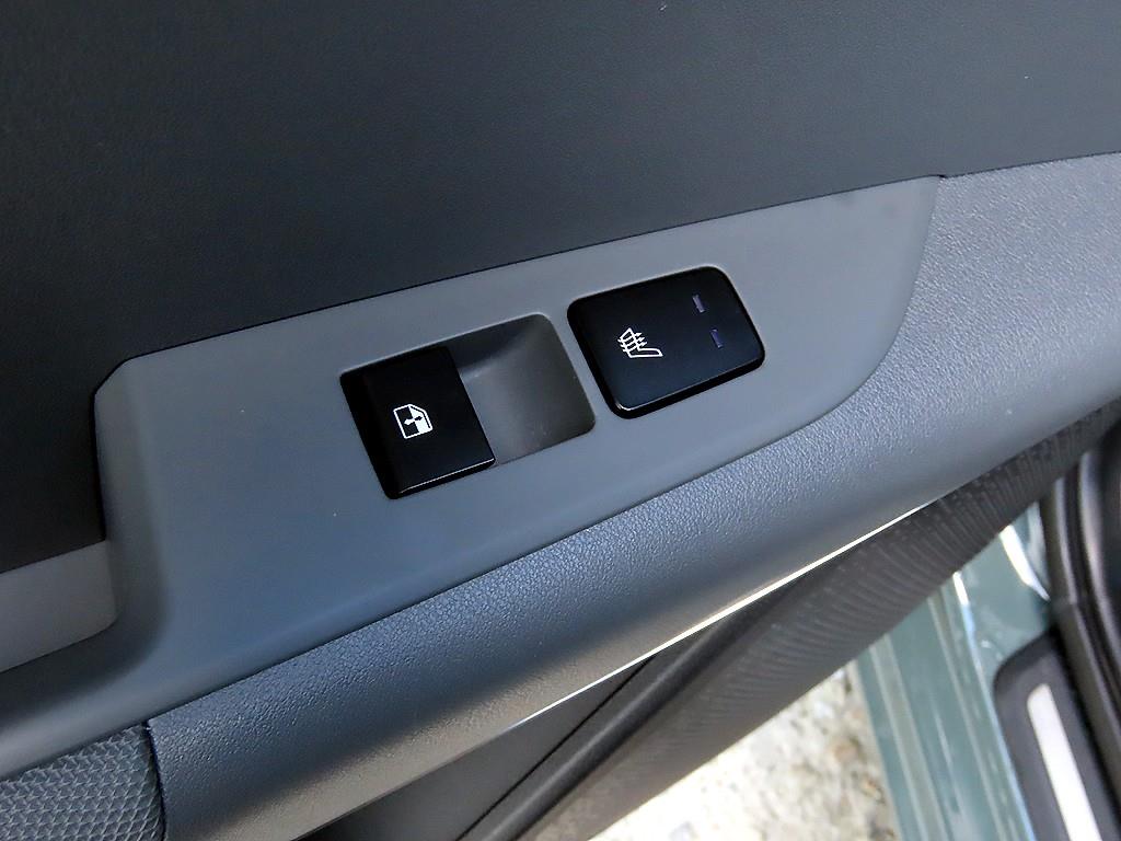Kia Niro — photo 15
