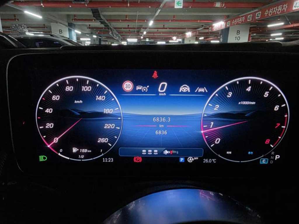 Mercedes-Benz GLC-Class — photo 15