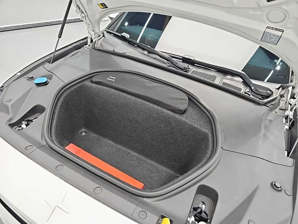 Polestar Polestar 2 — photo 05