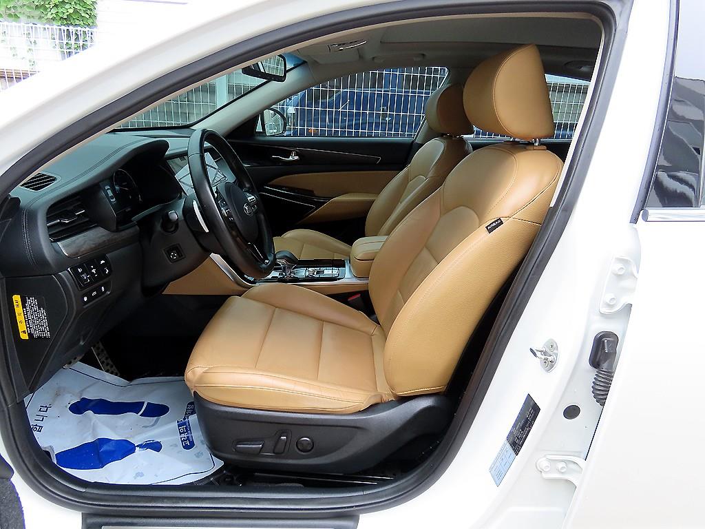Kia K7 — photo 05