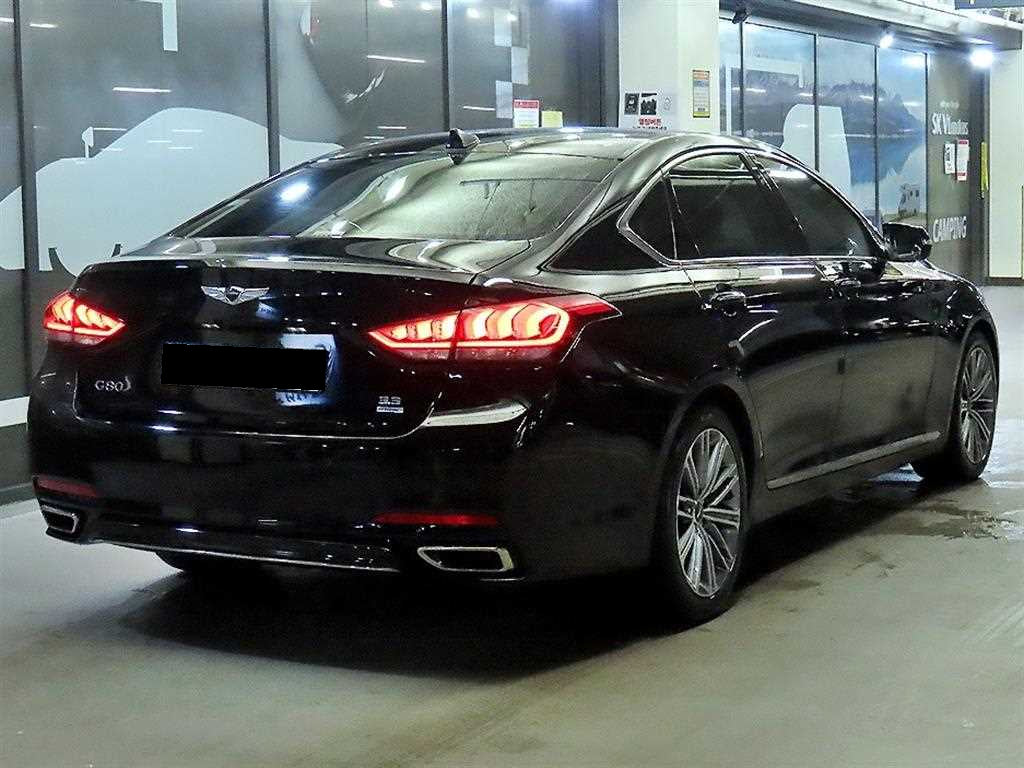 Genesis G80 — photo 04