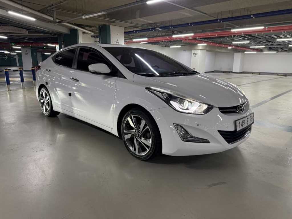 Hyundai Avante — photo 01