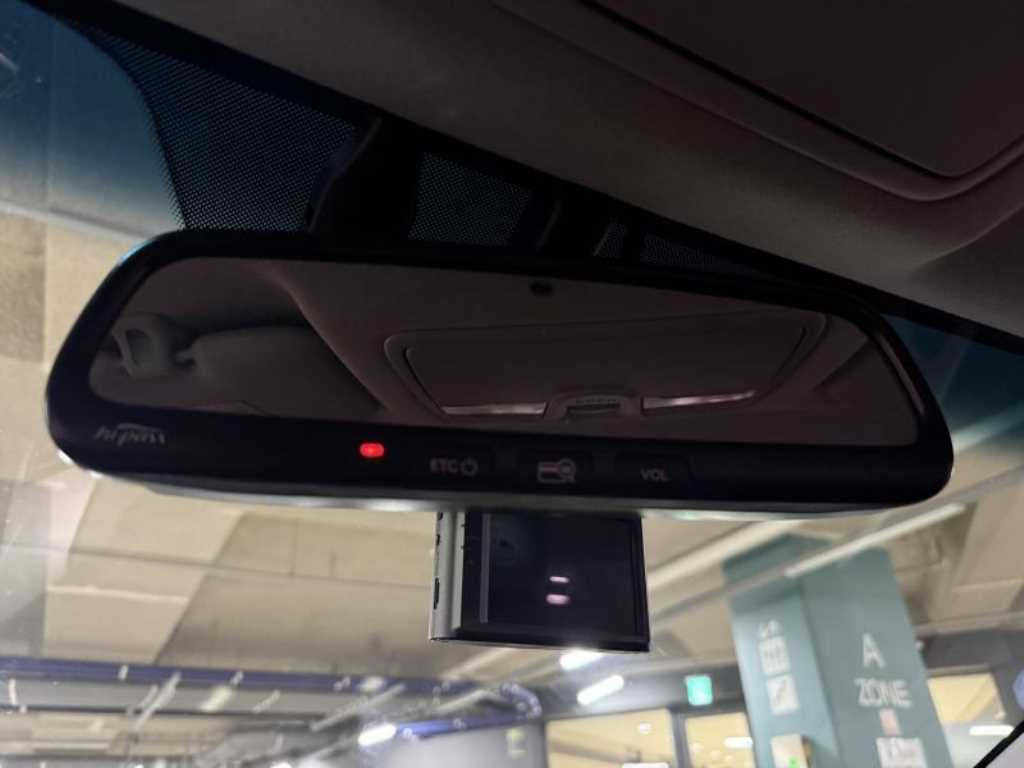 Hyundai Avante — photo 13