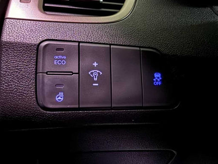 Hyundai Avante — photo 14