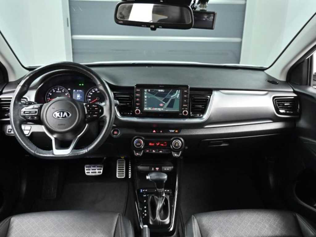 Kia Stonic — photo 07